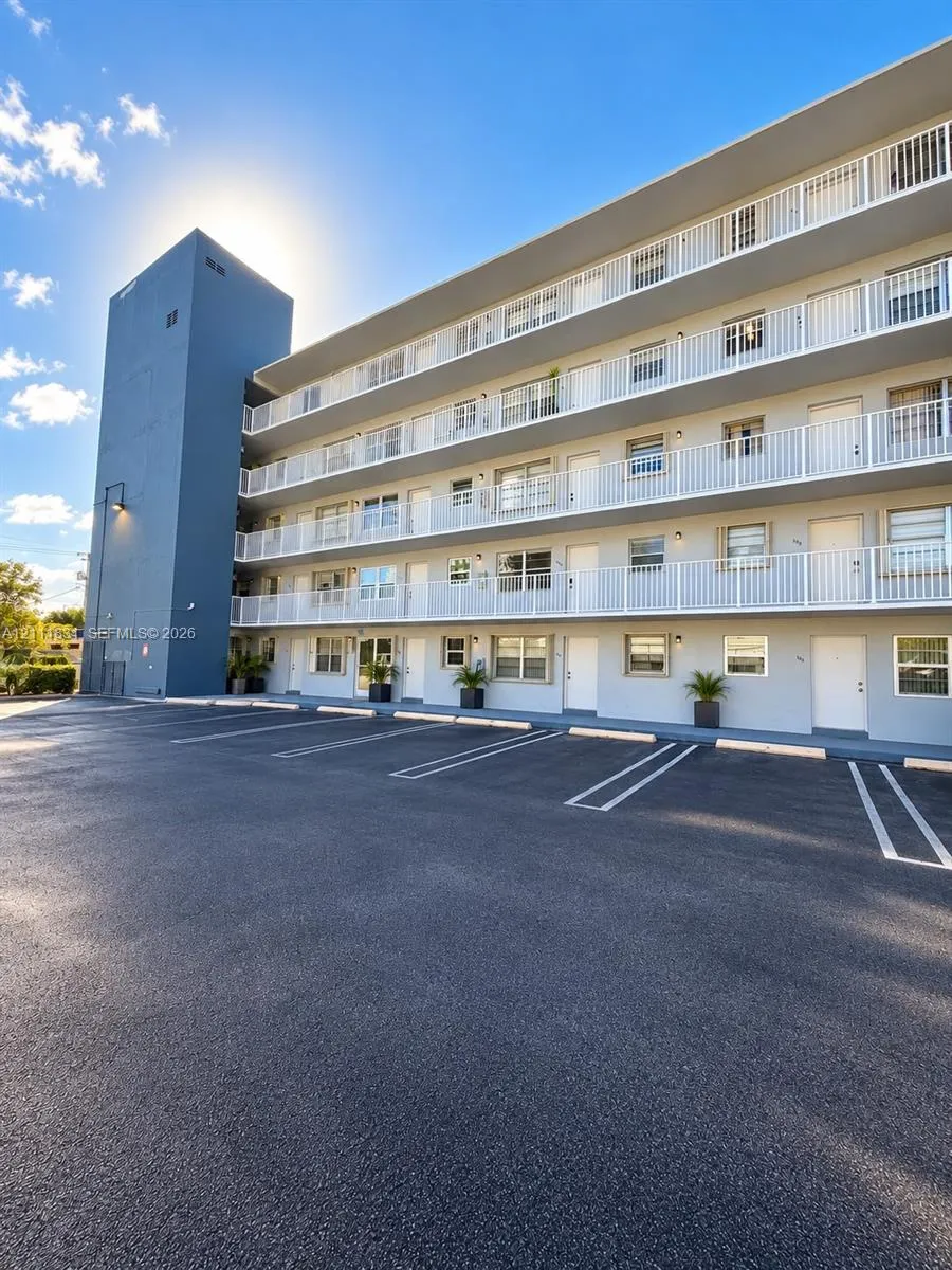 1629 N River Drive #103