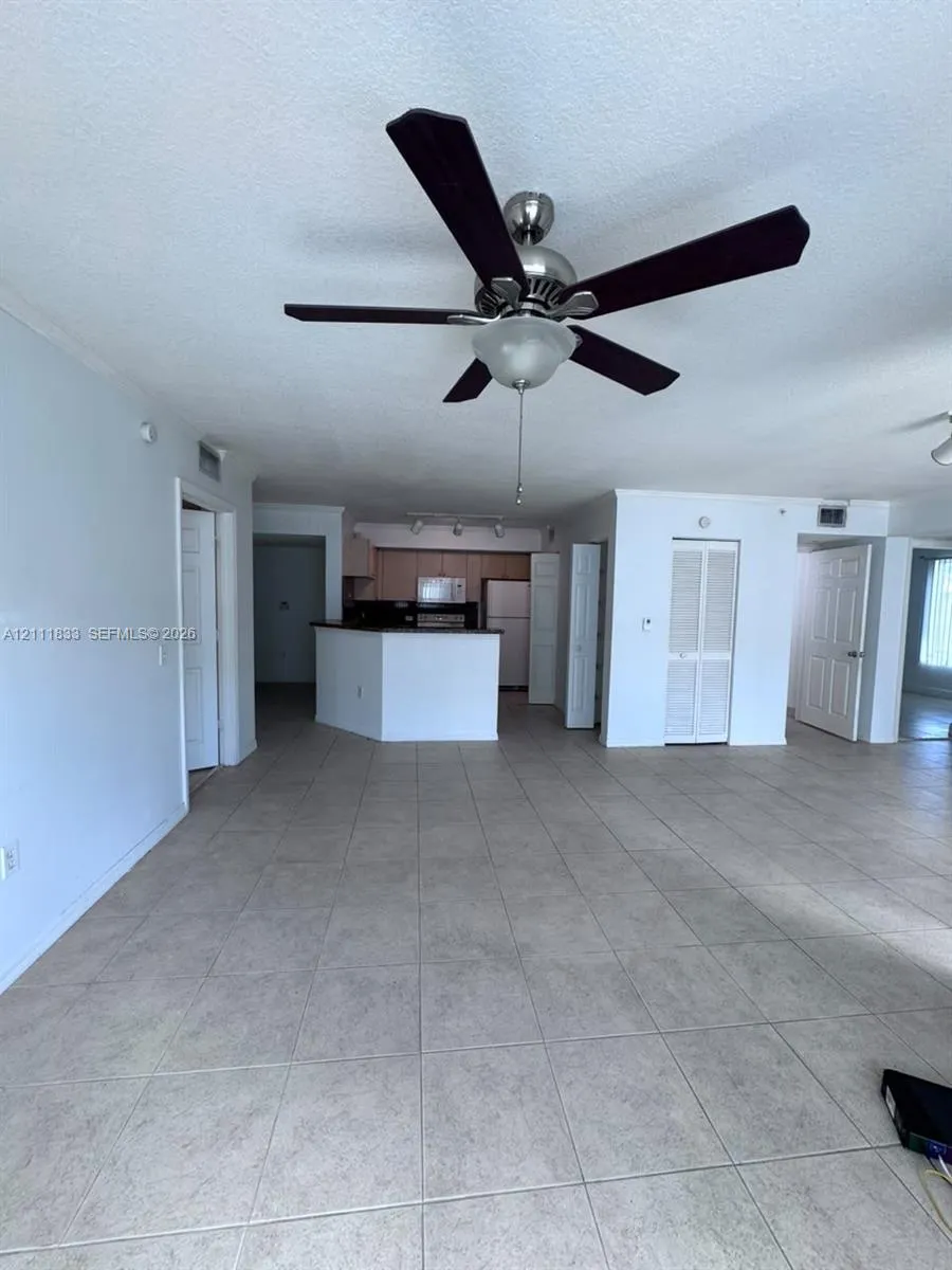 207 Villa Circle #207