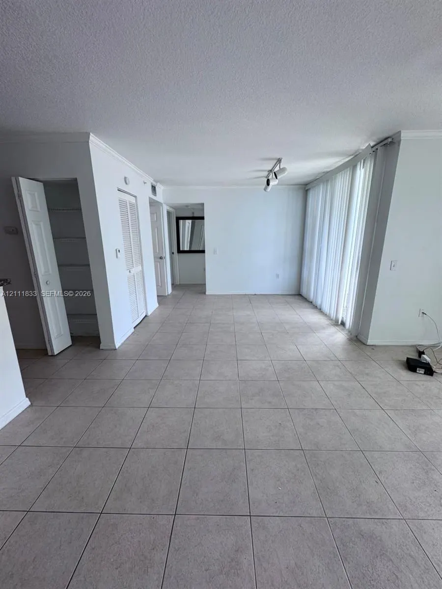207 Villa Circle #207