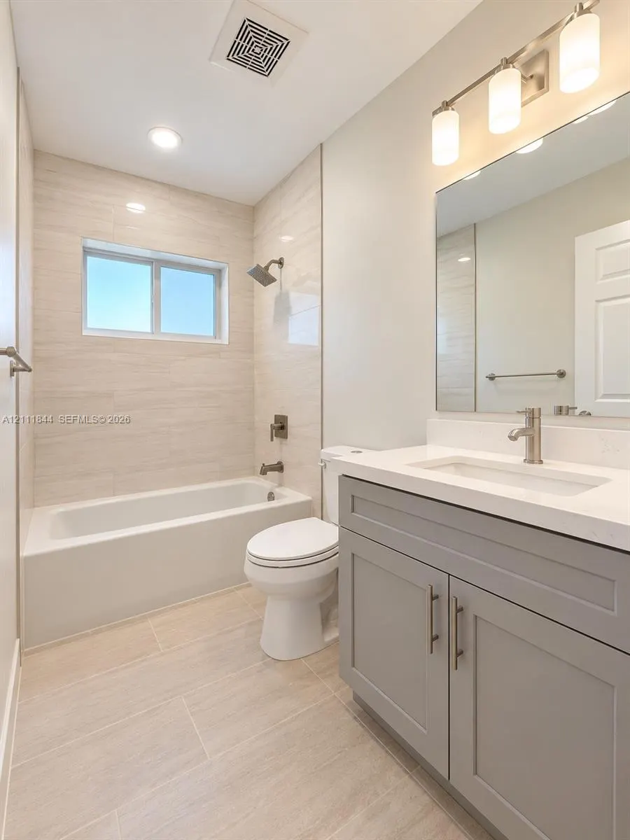 1017 SE 22nd Avenue #201