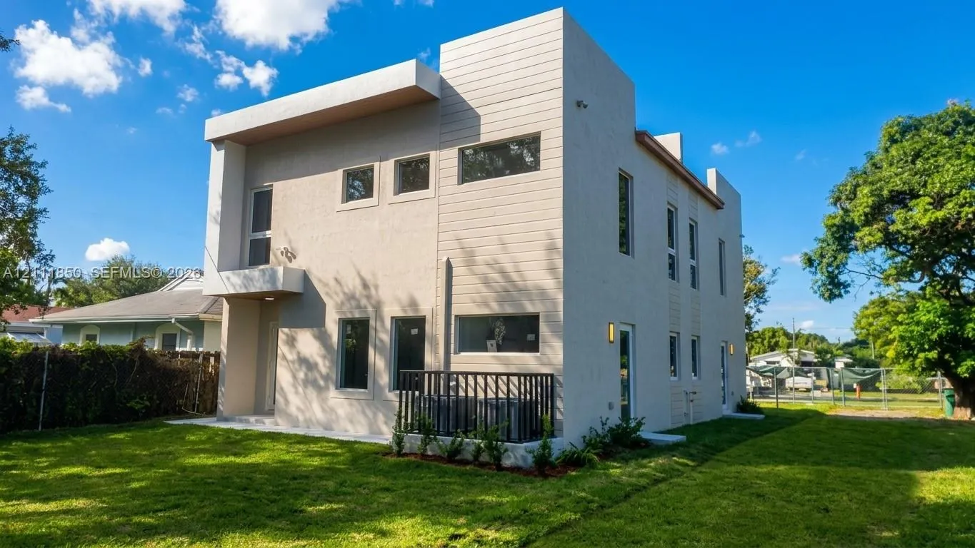 2914 NW 57th Street #2914