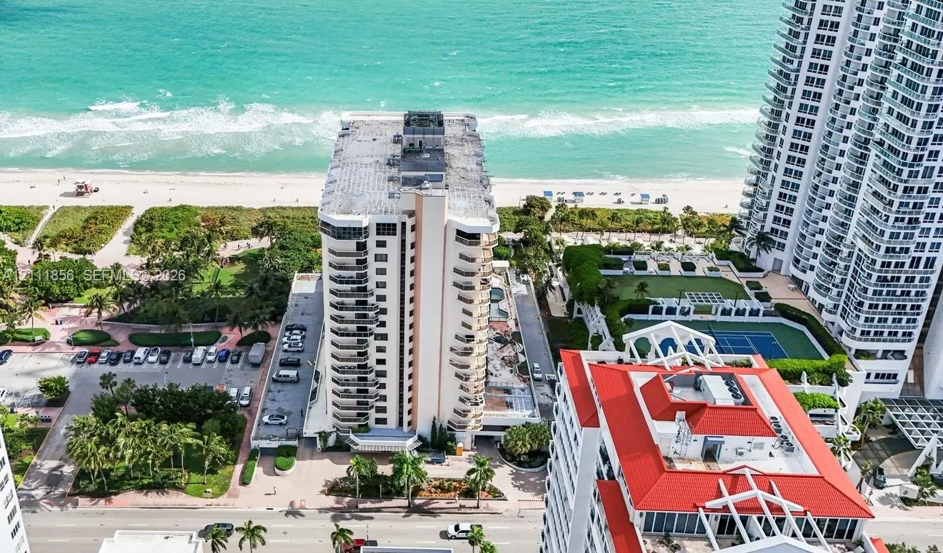 6423 Collins Avenue #1602