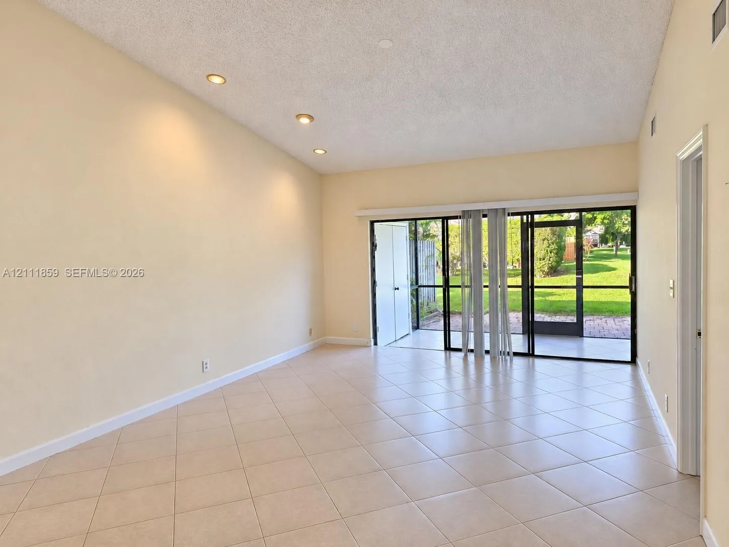 5037 E Lakes Drive #5037