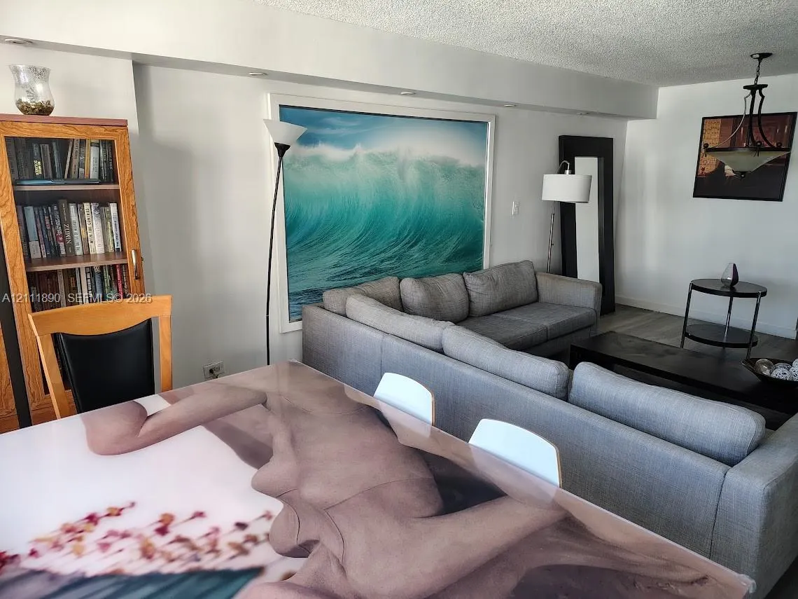 6039 Collins Avenue #1710