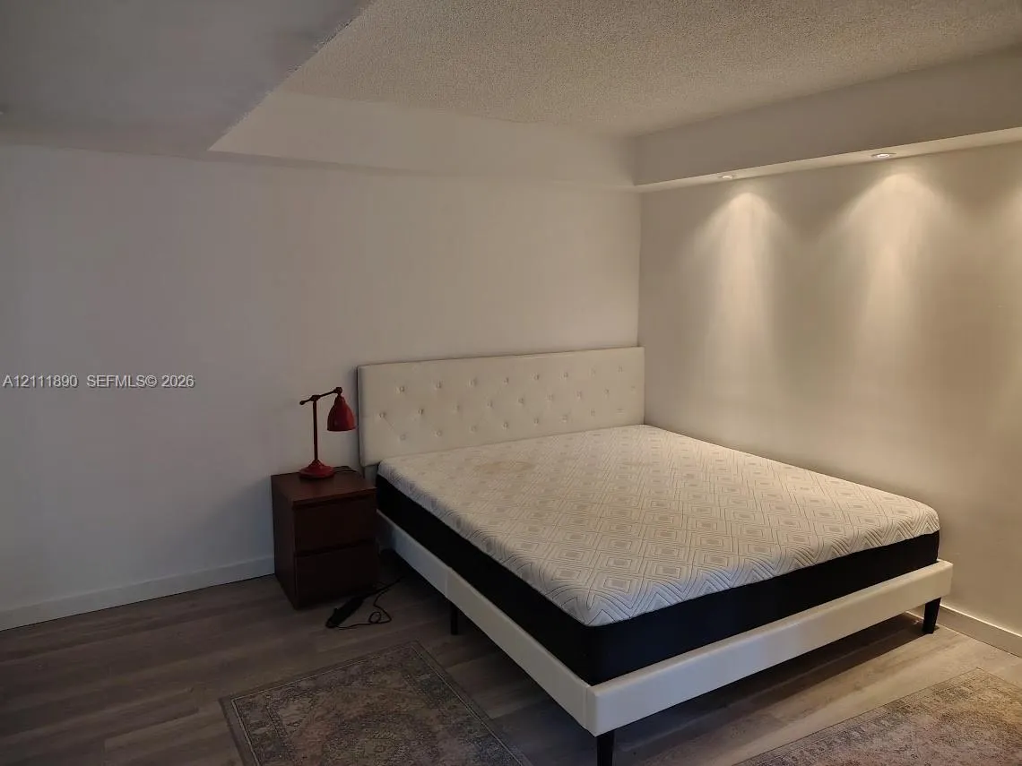 6039 Collins Avenue #1710