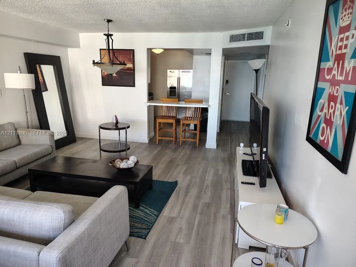 6039 Collins Avenue #1710