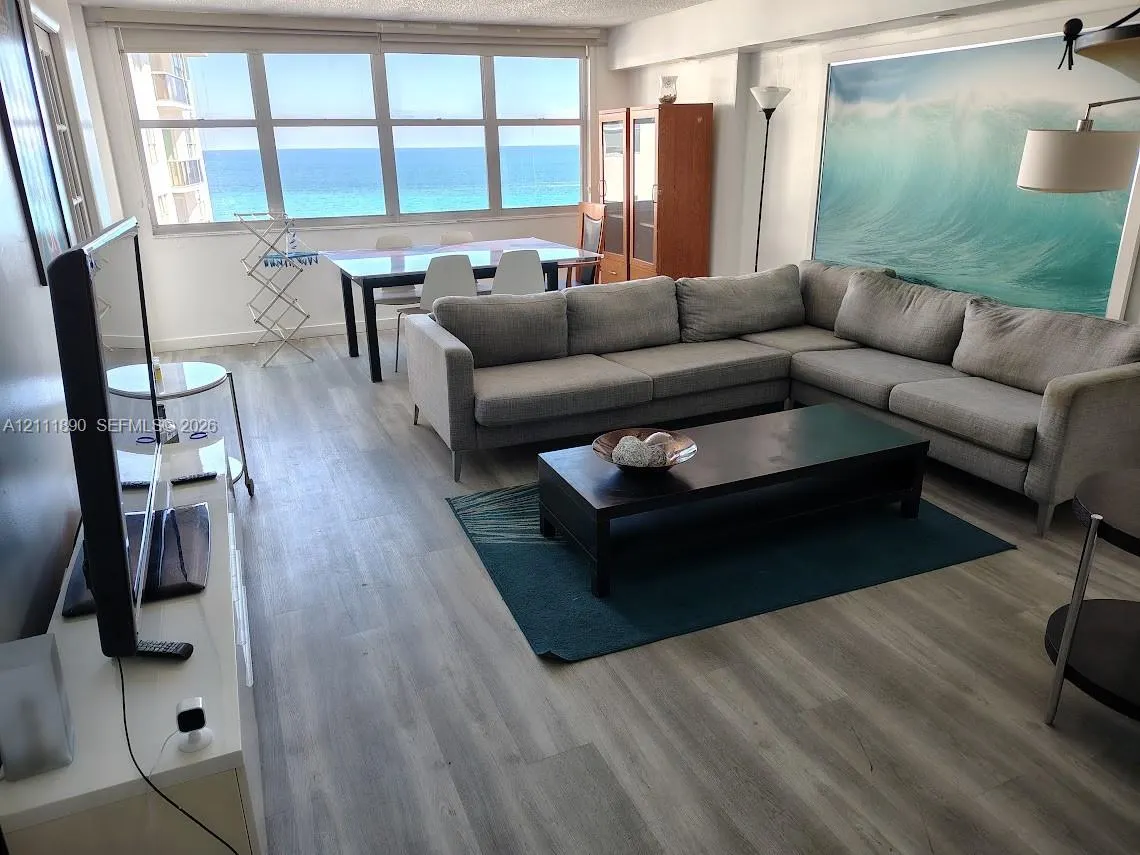 6039 Collins Avenue #1710