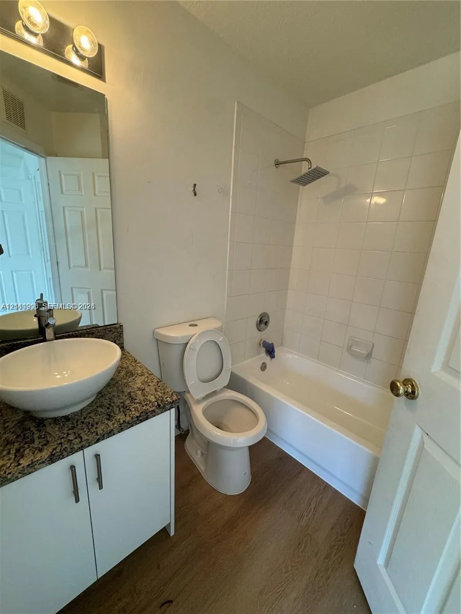 5737 NW 114th Path #102