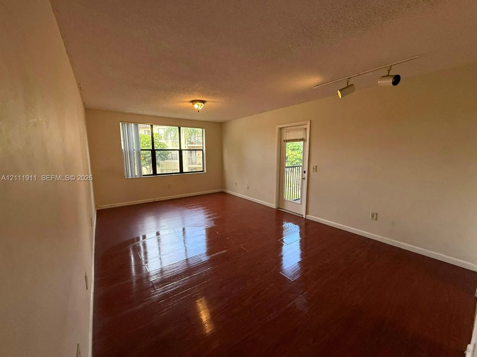 4401 W Mcnab Road #15