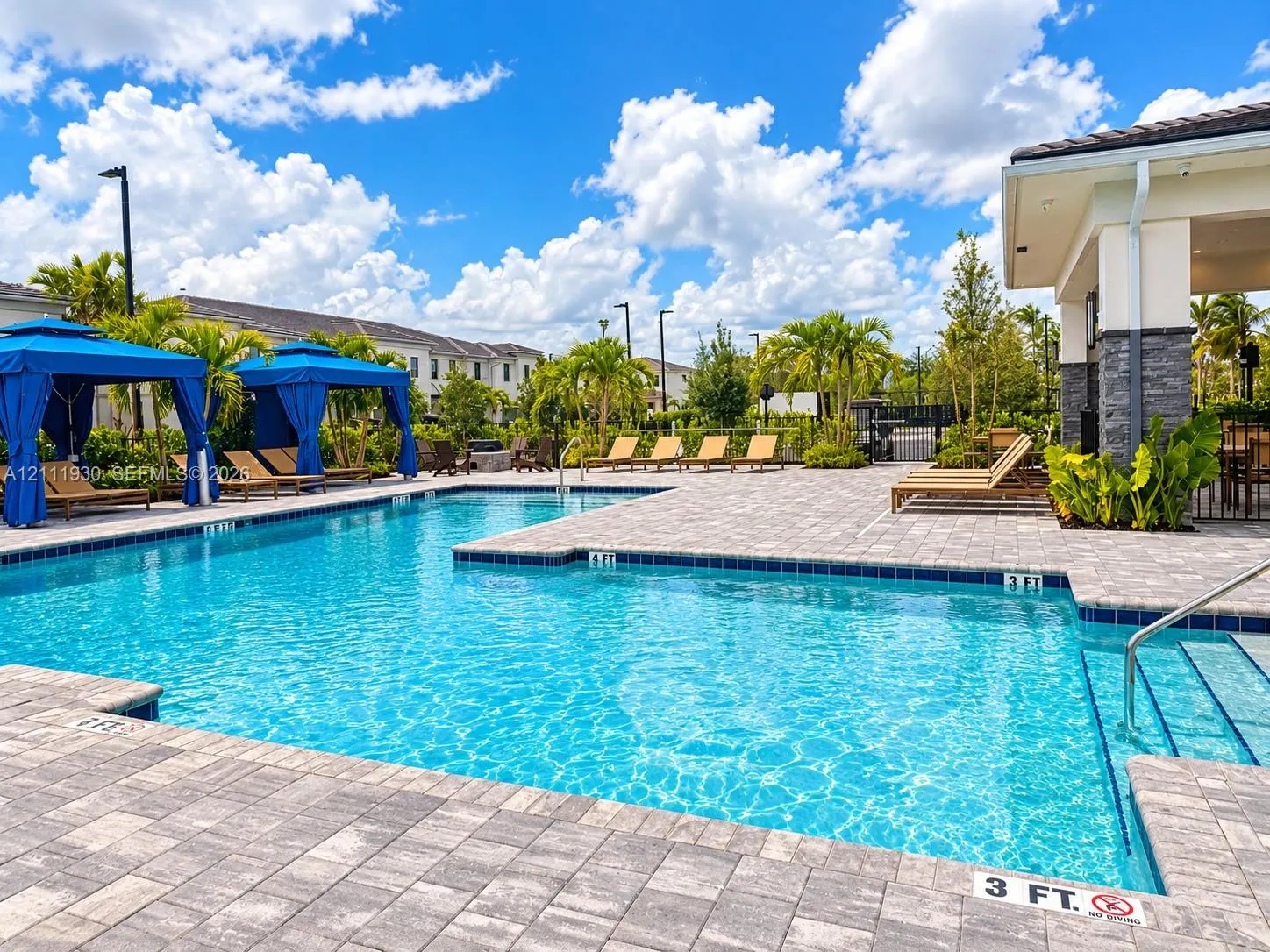 1175 Carillon Street #1175
