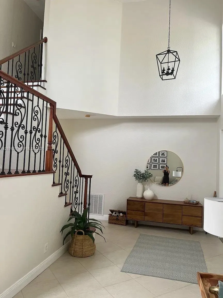 869 Nandina Drive #869