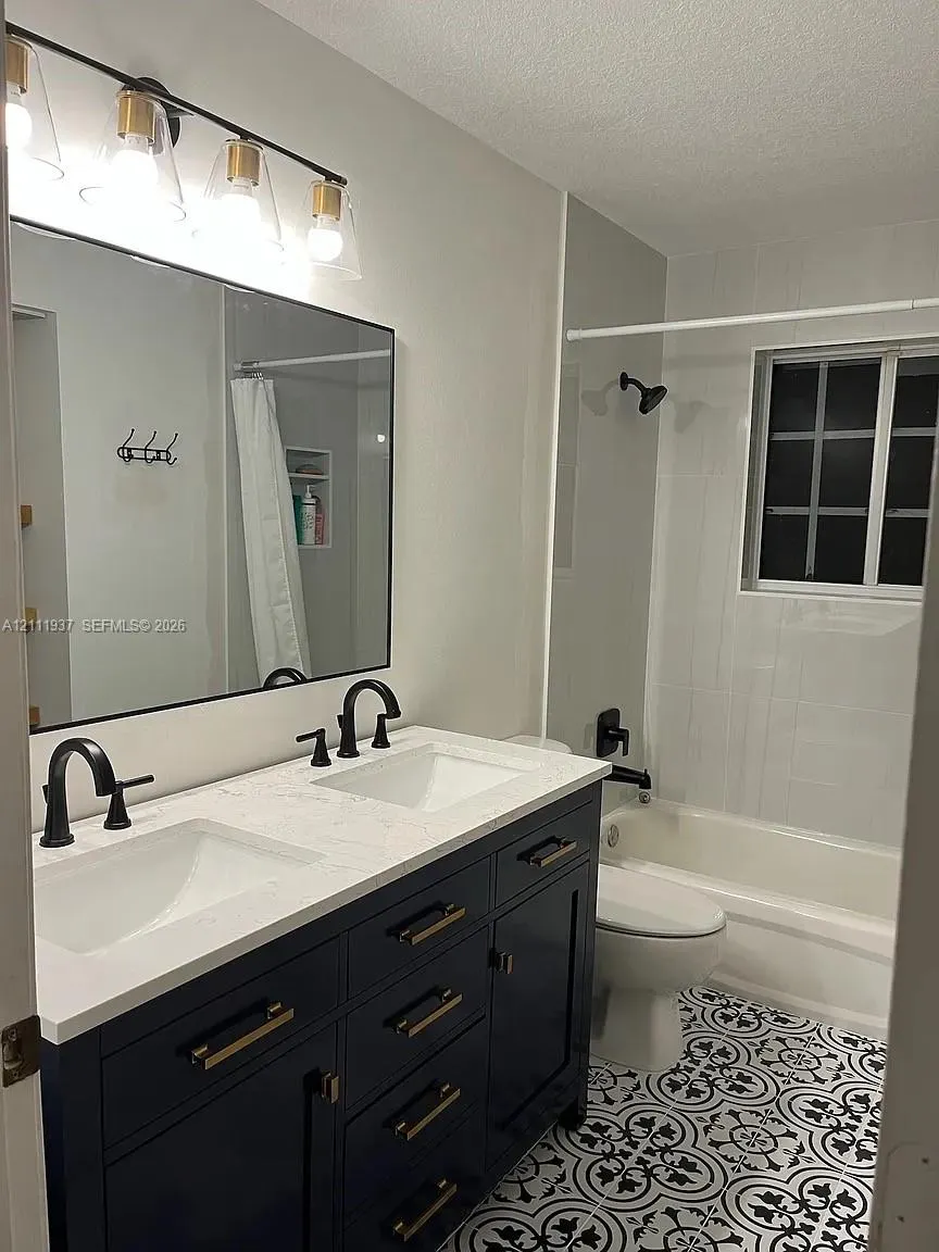 869 Nandina Drive #869