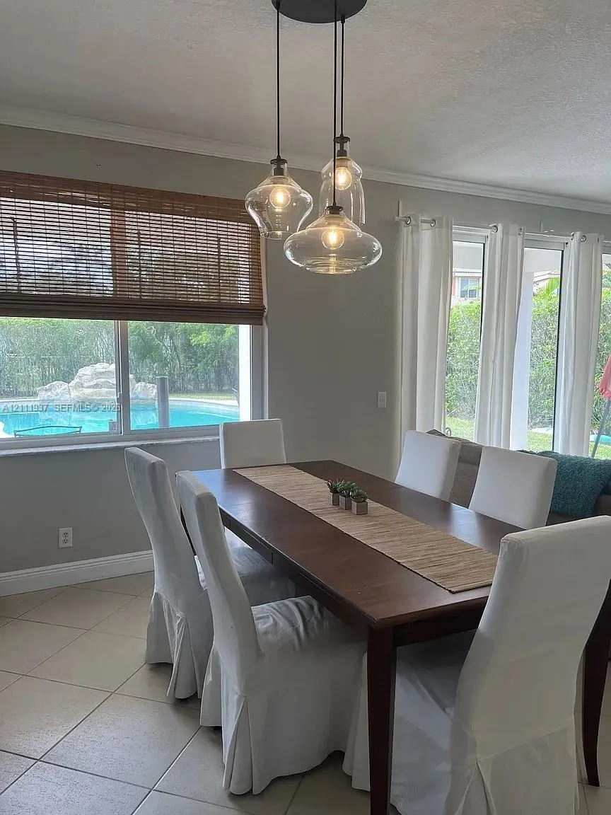 869 Nandina Drive #869