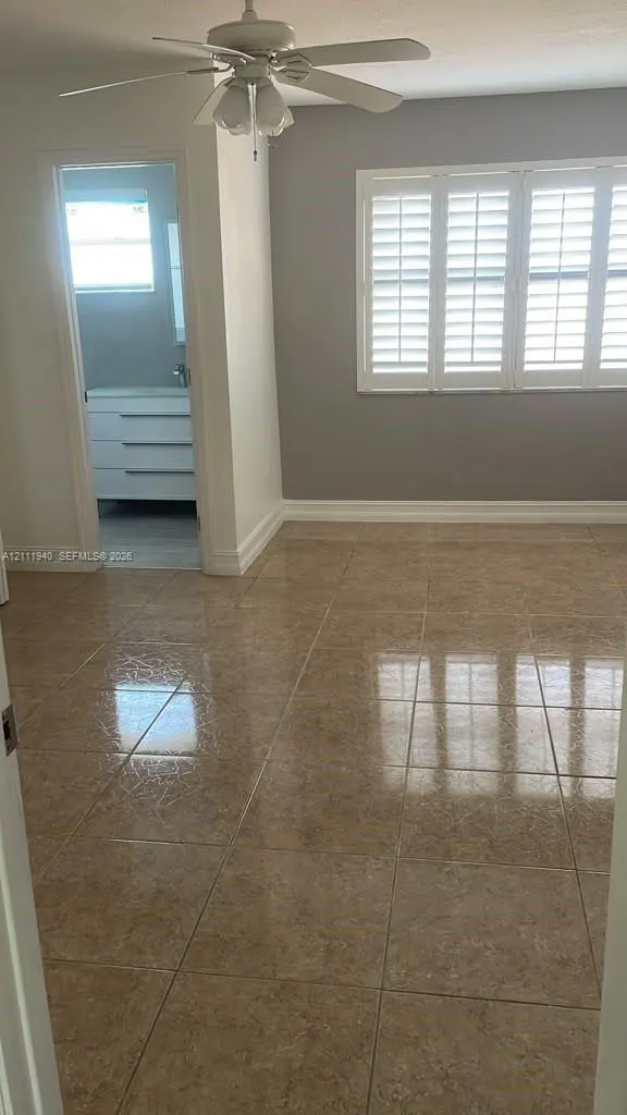 9961 NW 9th St Circle #15-18