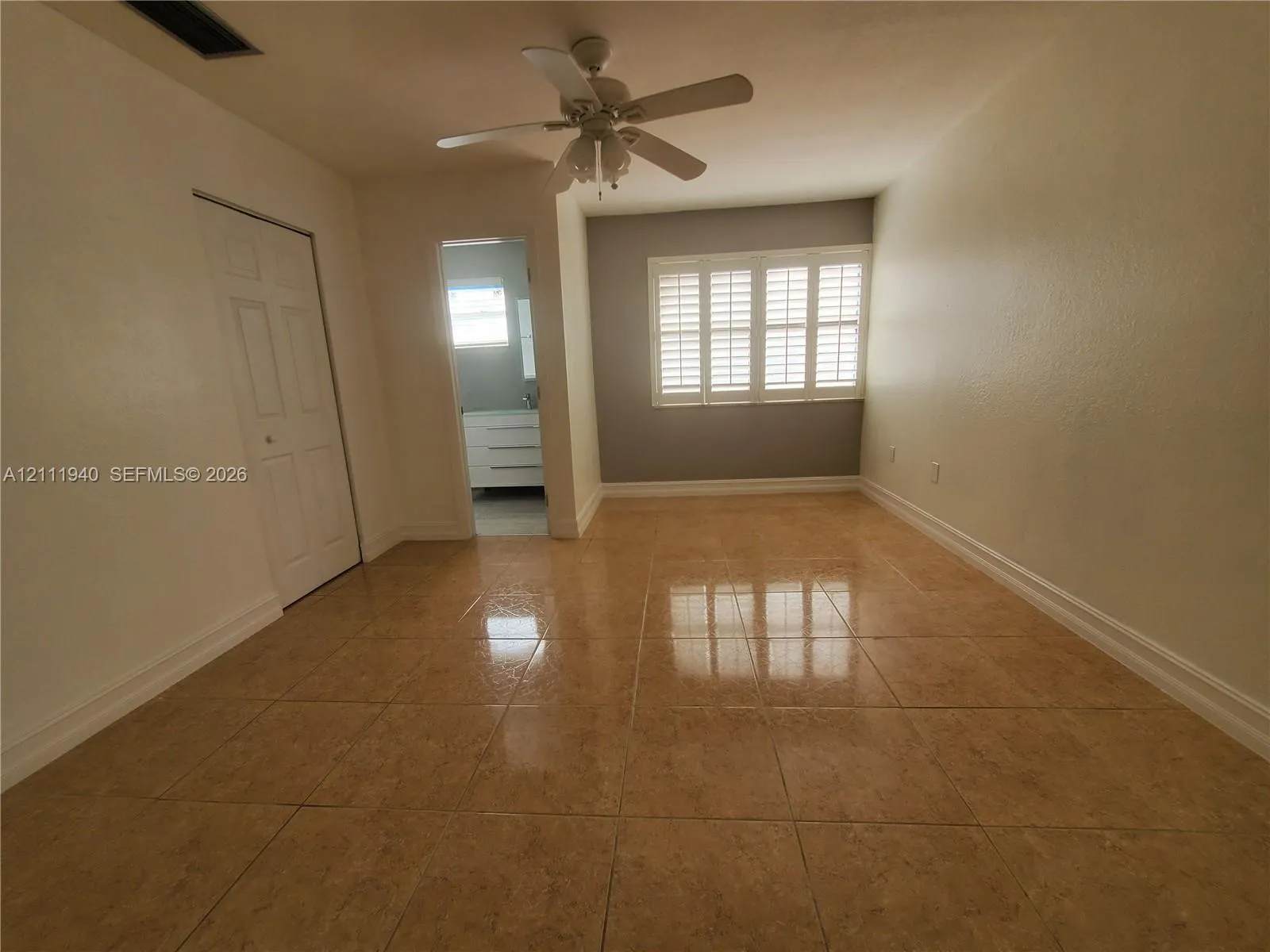 9961 NW 9th St Circle #15-18