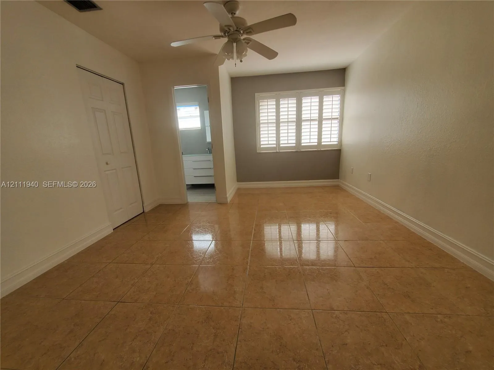 9961 NW 9th St Circle #15-18