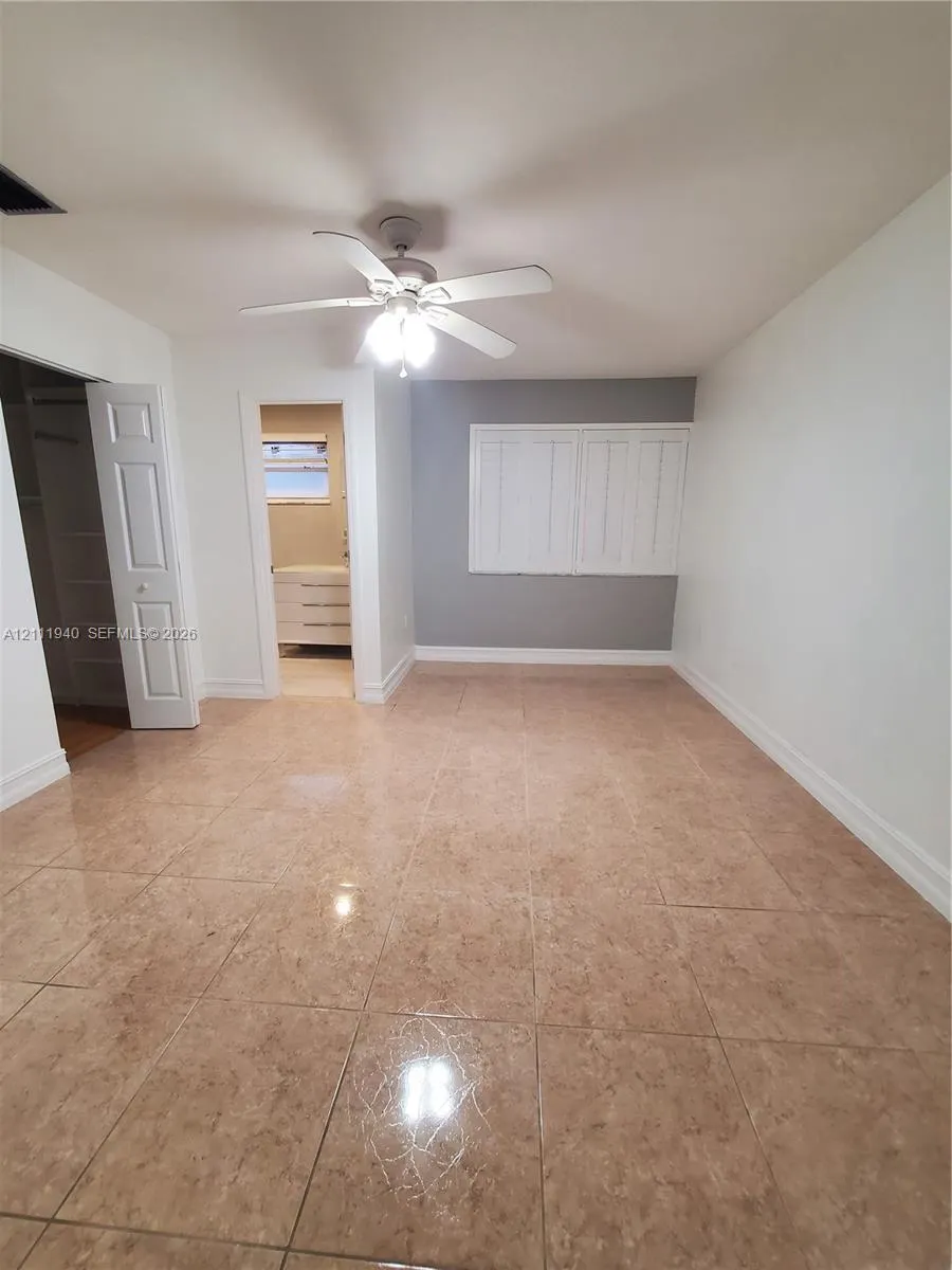 9961 NW 9th St Circle #15-18