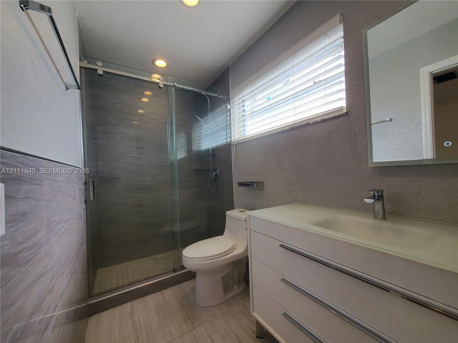 9961 NW 9th St Circle #15-18