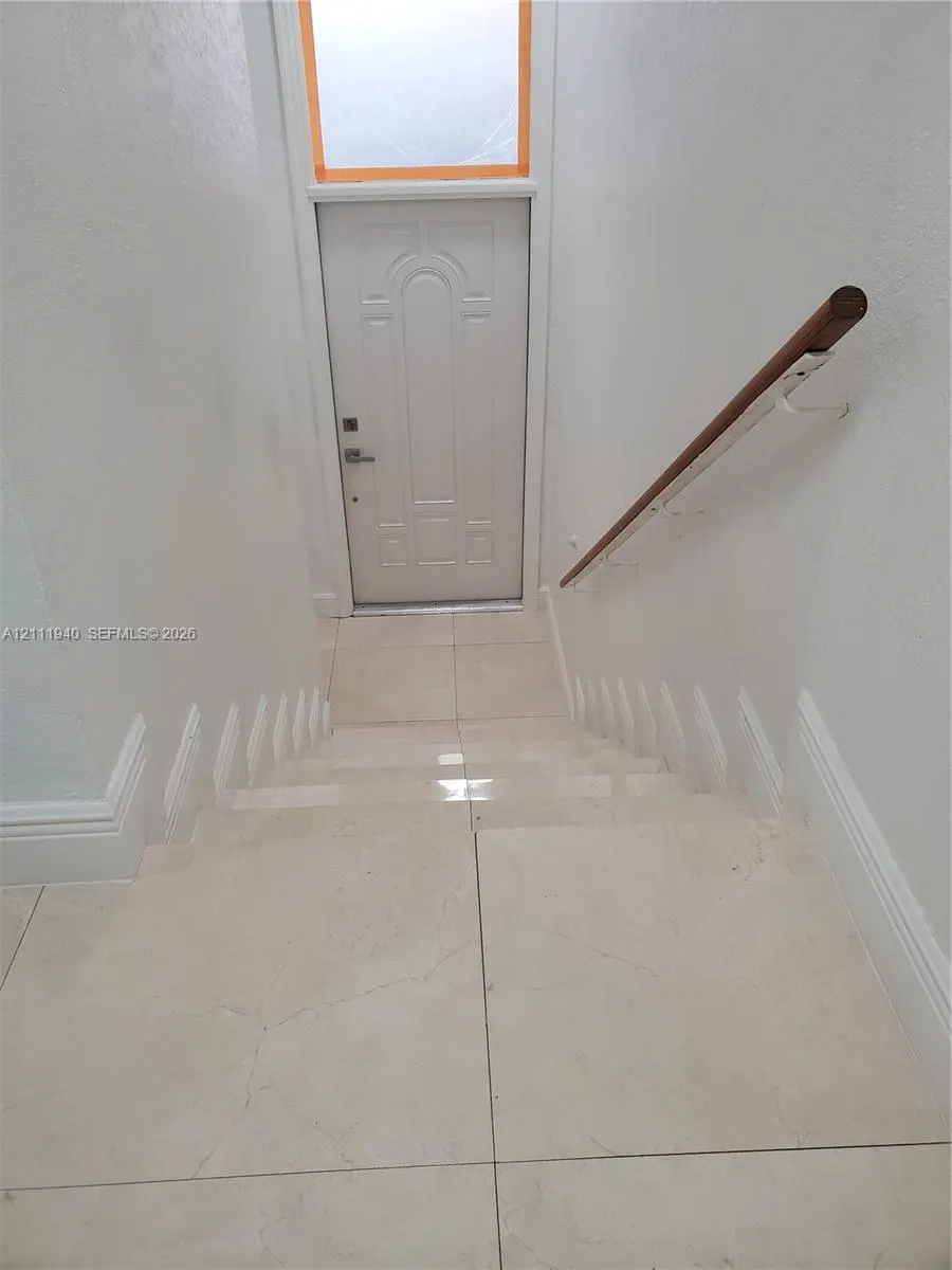 9961 NW 9th St Circle #15-18