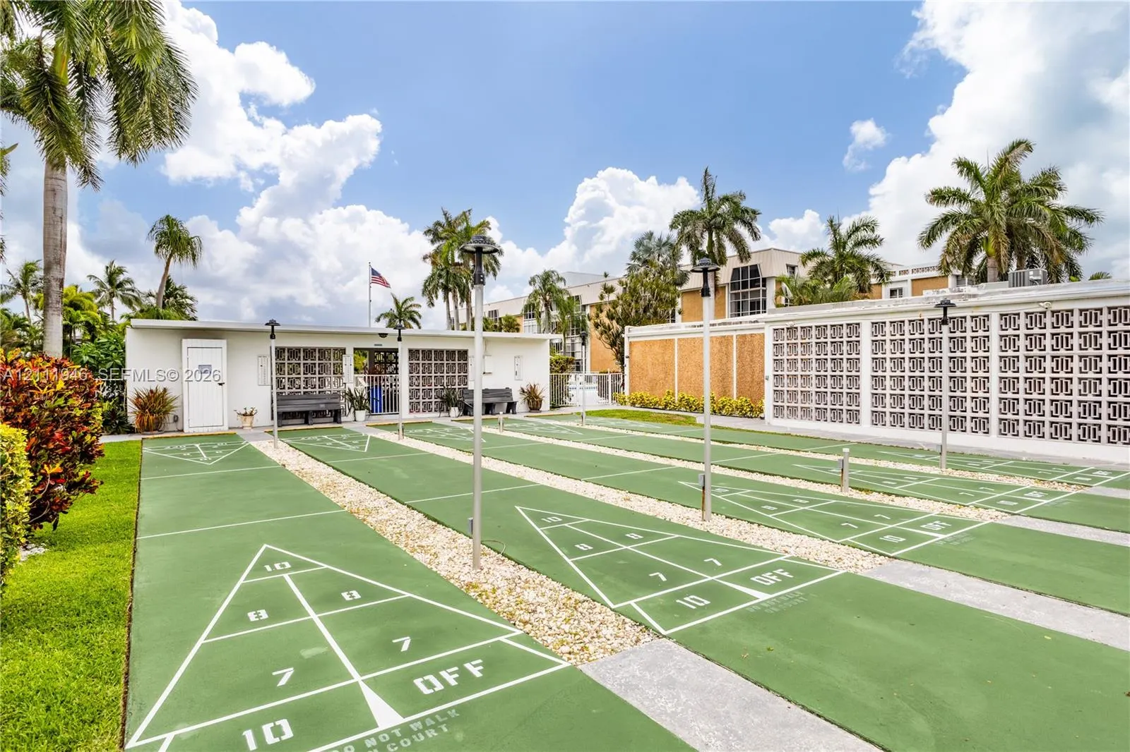 2970 NE 16th Avenue #305