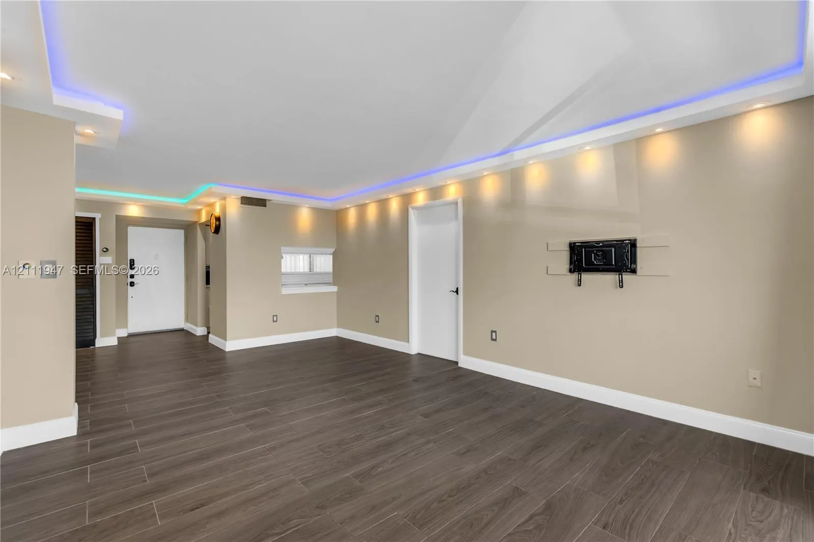 7300 Wayne Avenue #210