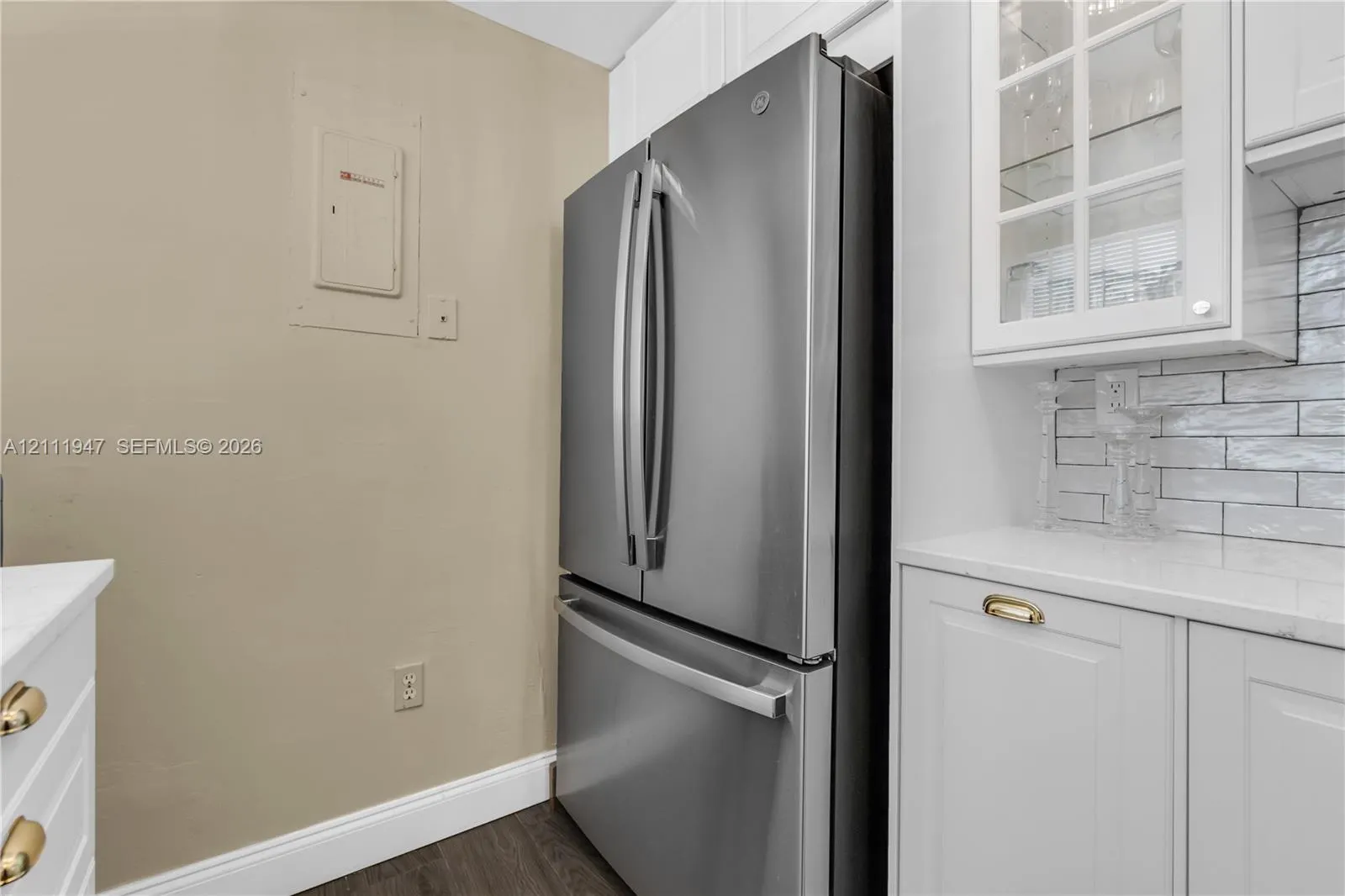 7300 Wayne Avenue #210