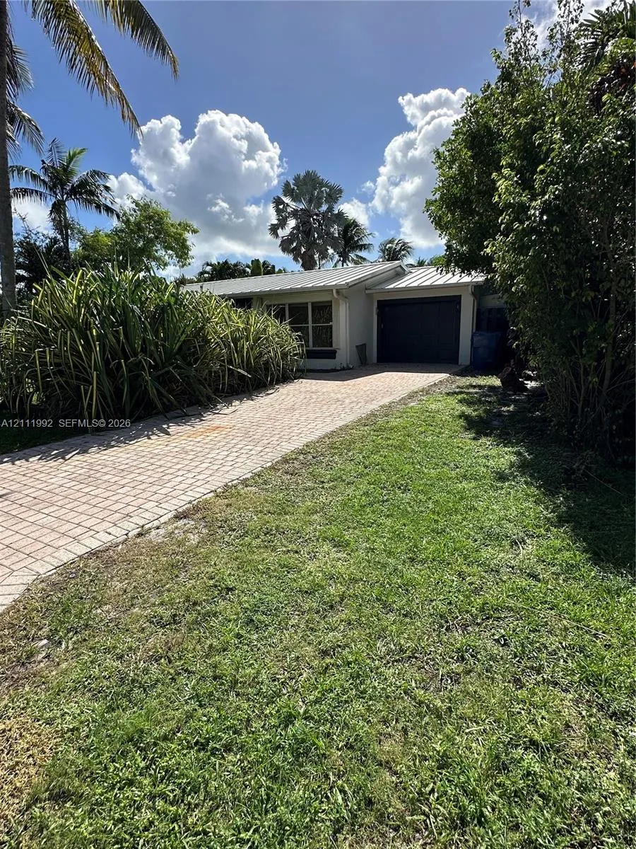 640 NW 28th Court