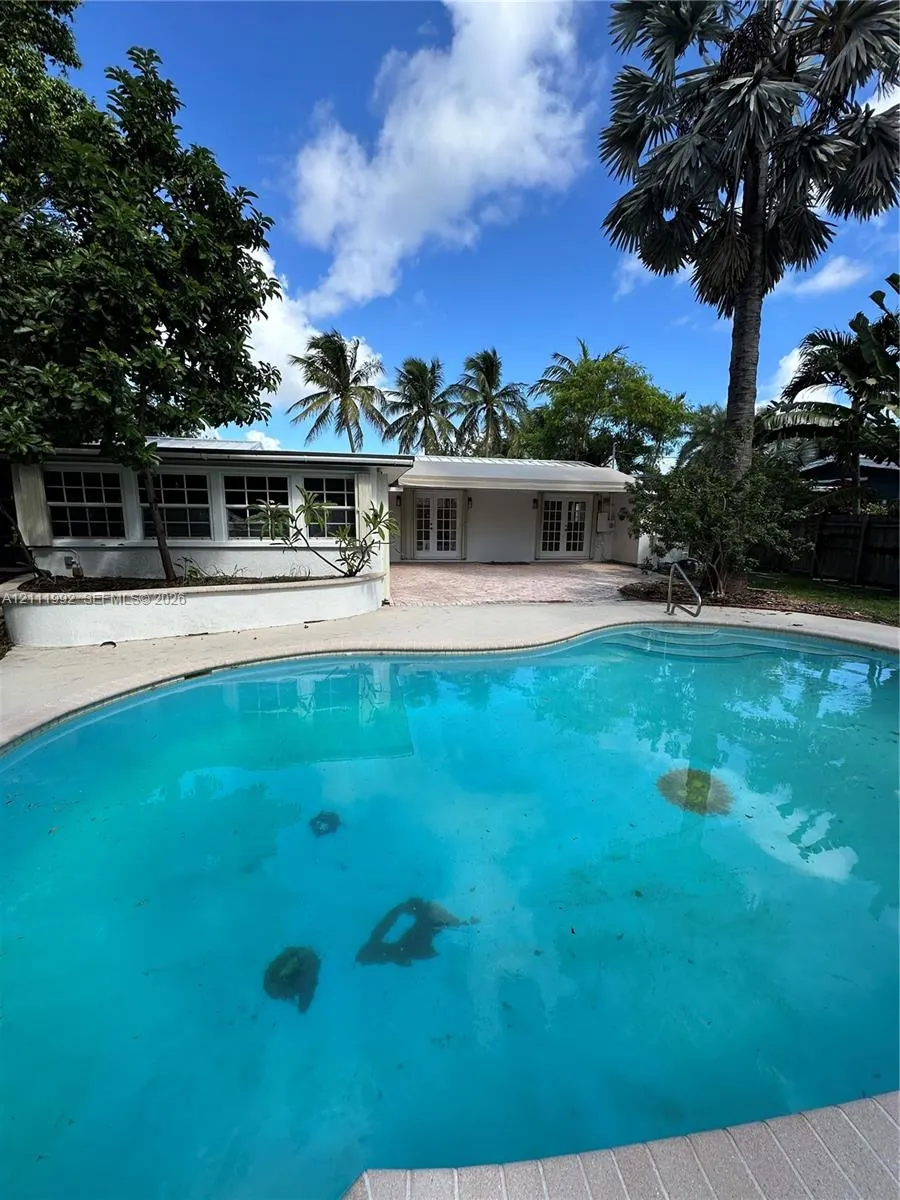 640 NW 28th Court