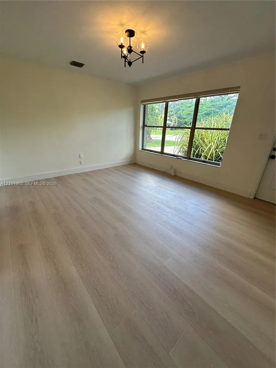 640 NW 28th Court