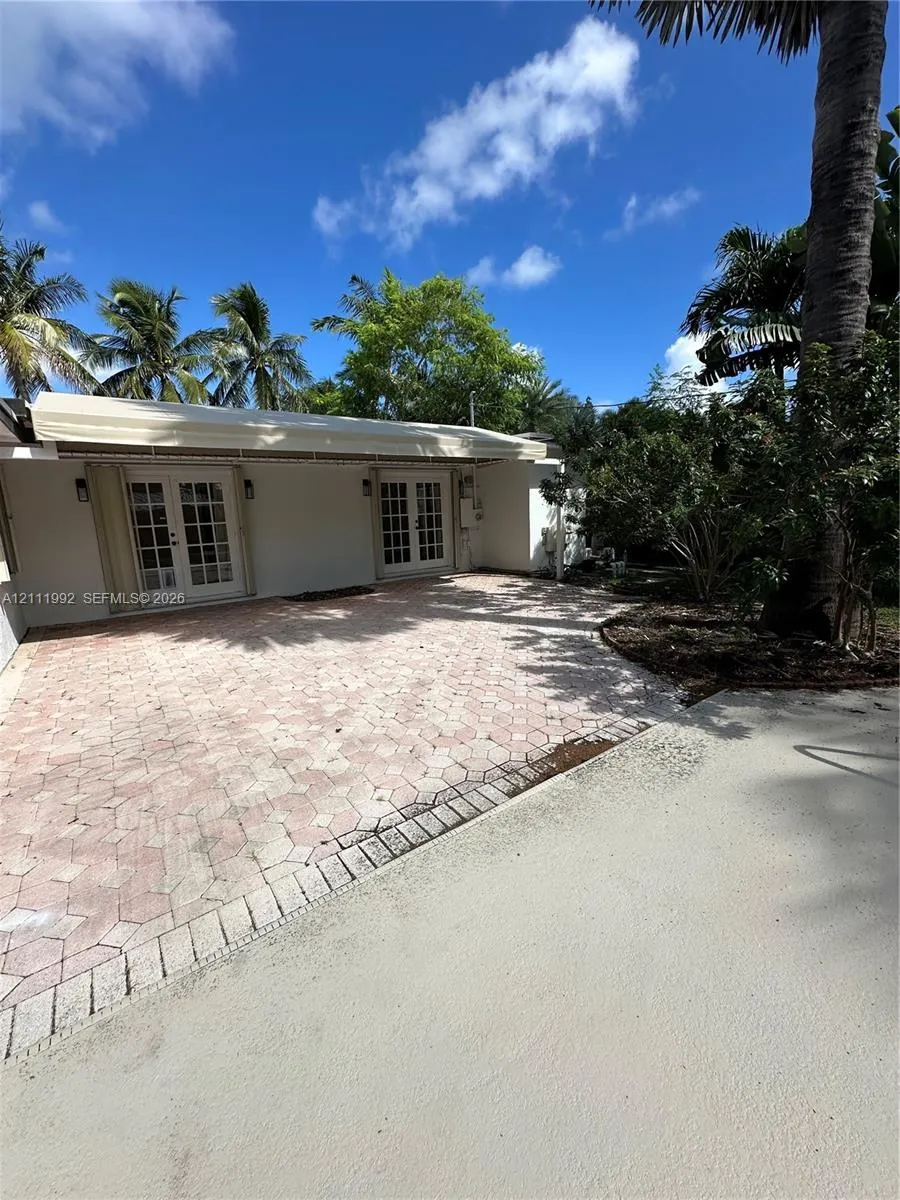 640 NW 28th Court