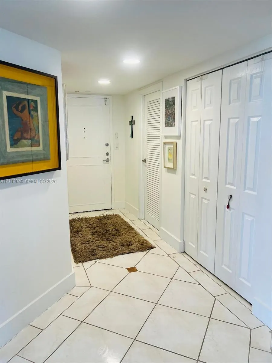 2333 Brickell Avenue #1516