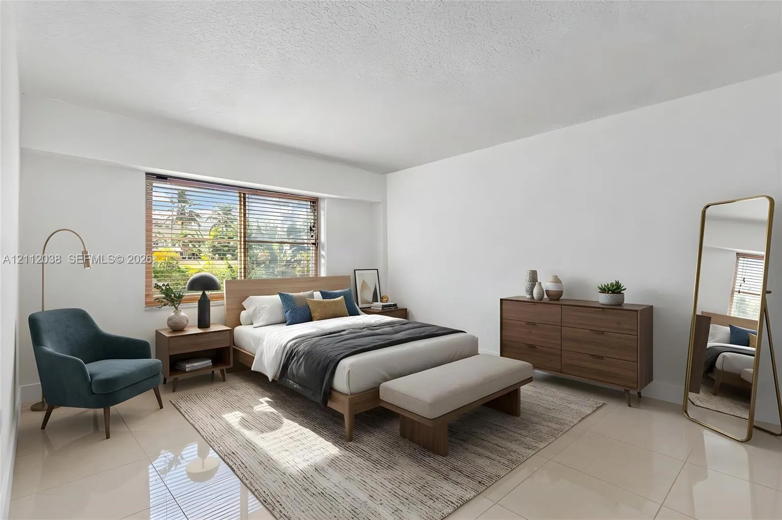 1000 Michigan Avenue #207