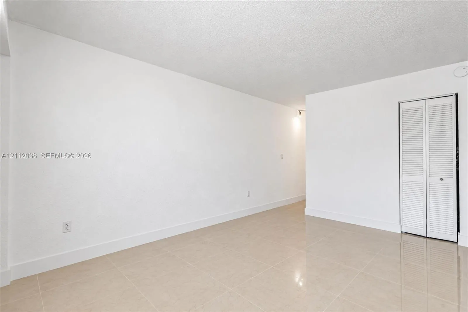 1000 Michigan Avenue #207