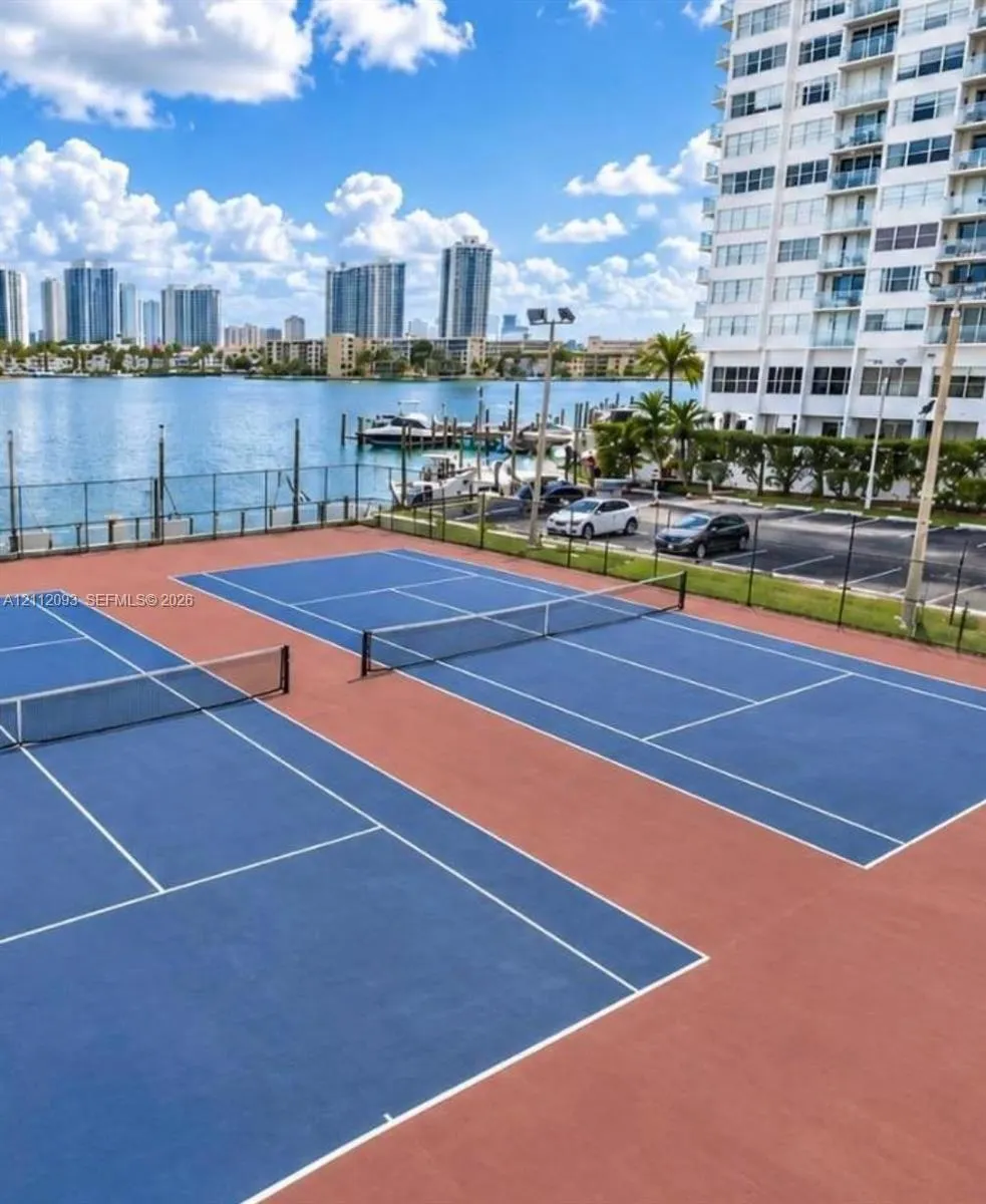 2750 NE 183rd Street #1612