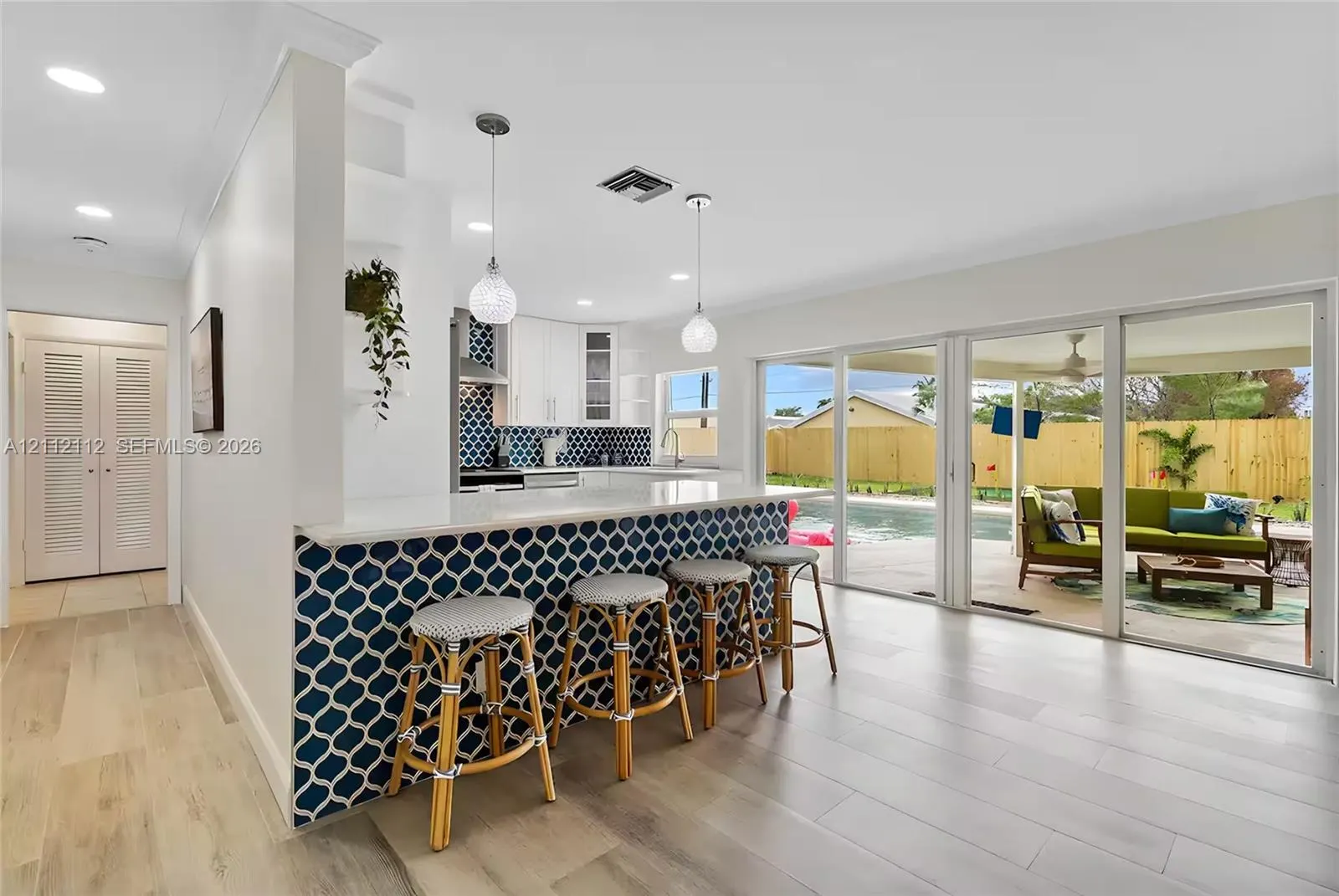 337 S Sequoia Drive