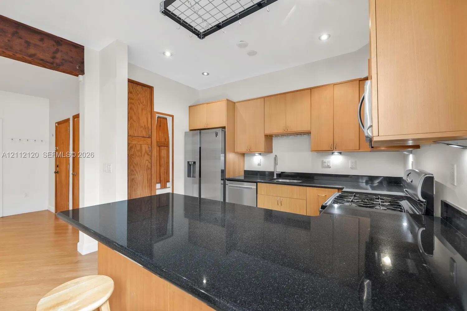305 Jefferson Avenue #2