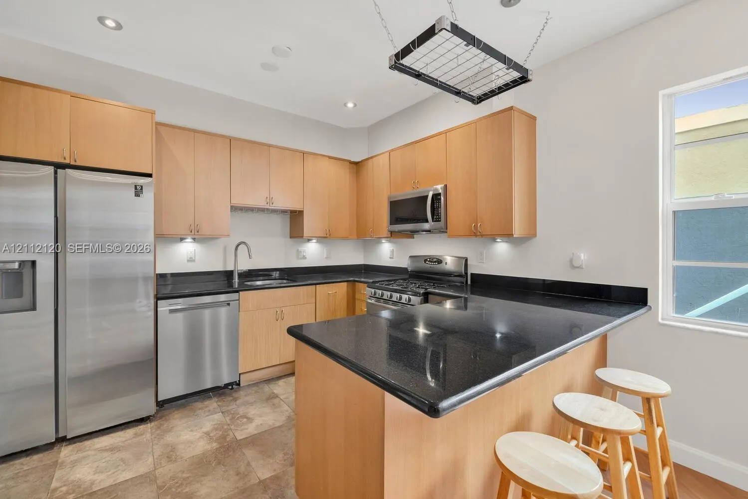 305 Jefferson Avenue #2