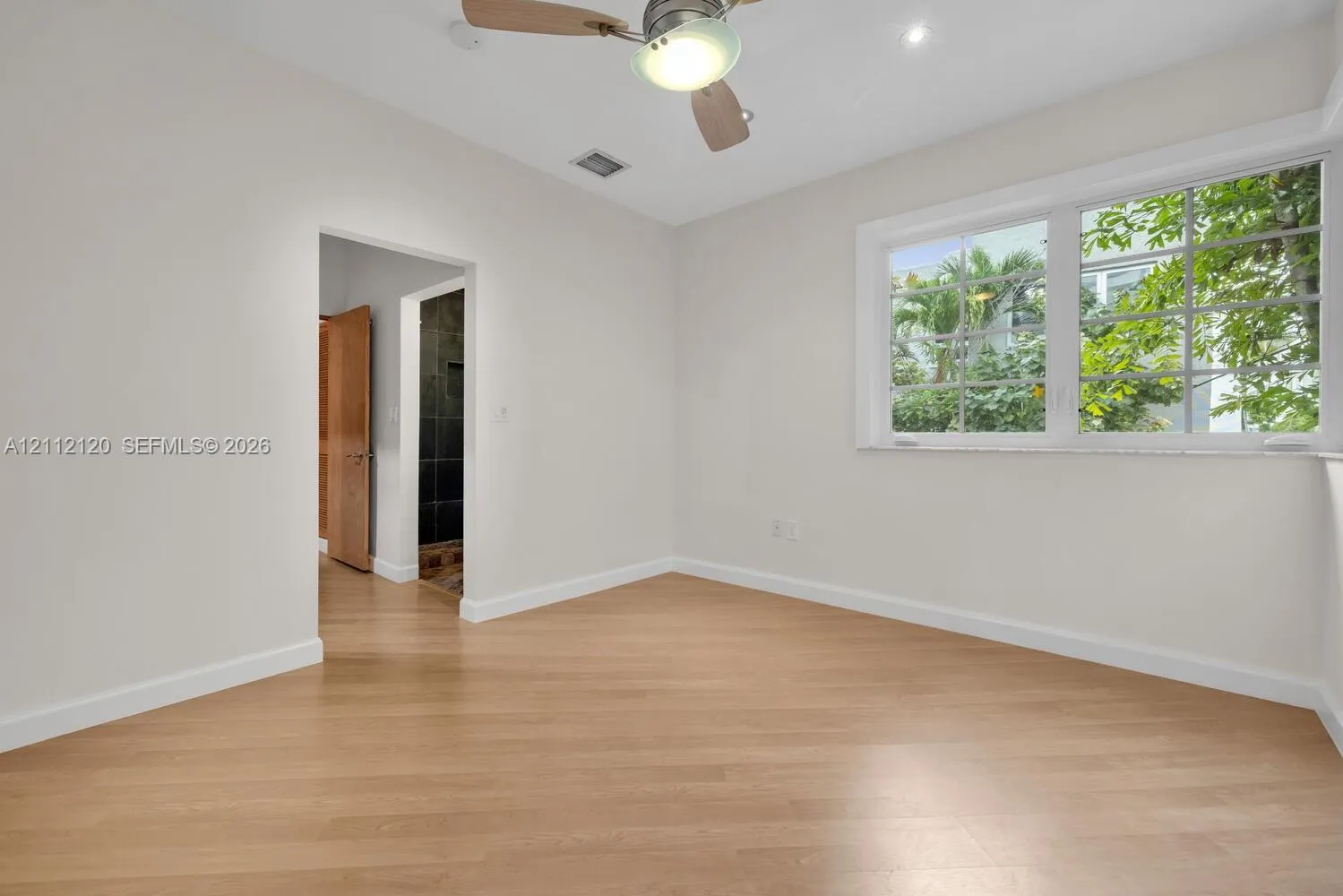 305 Jefferson Avenue #2