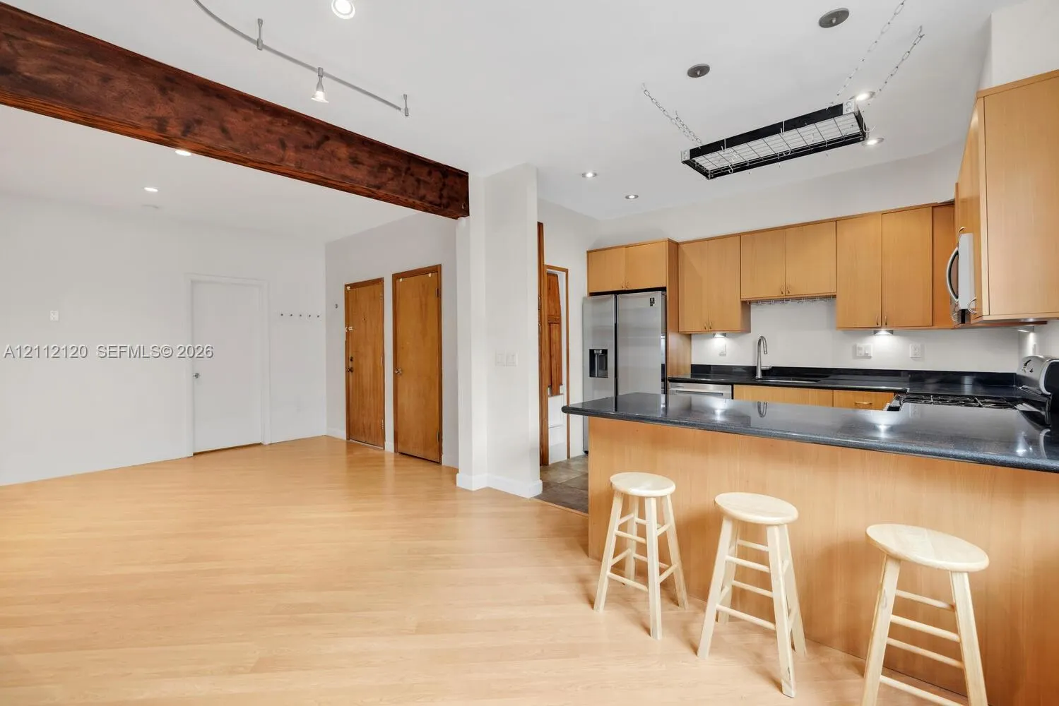 305 Jefferson Avenue #2