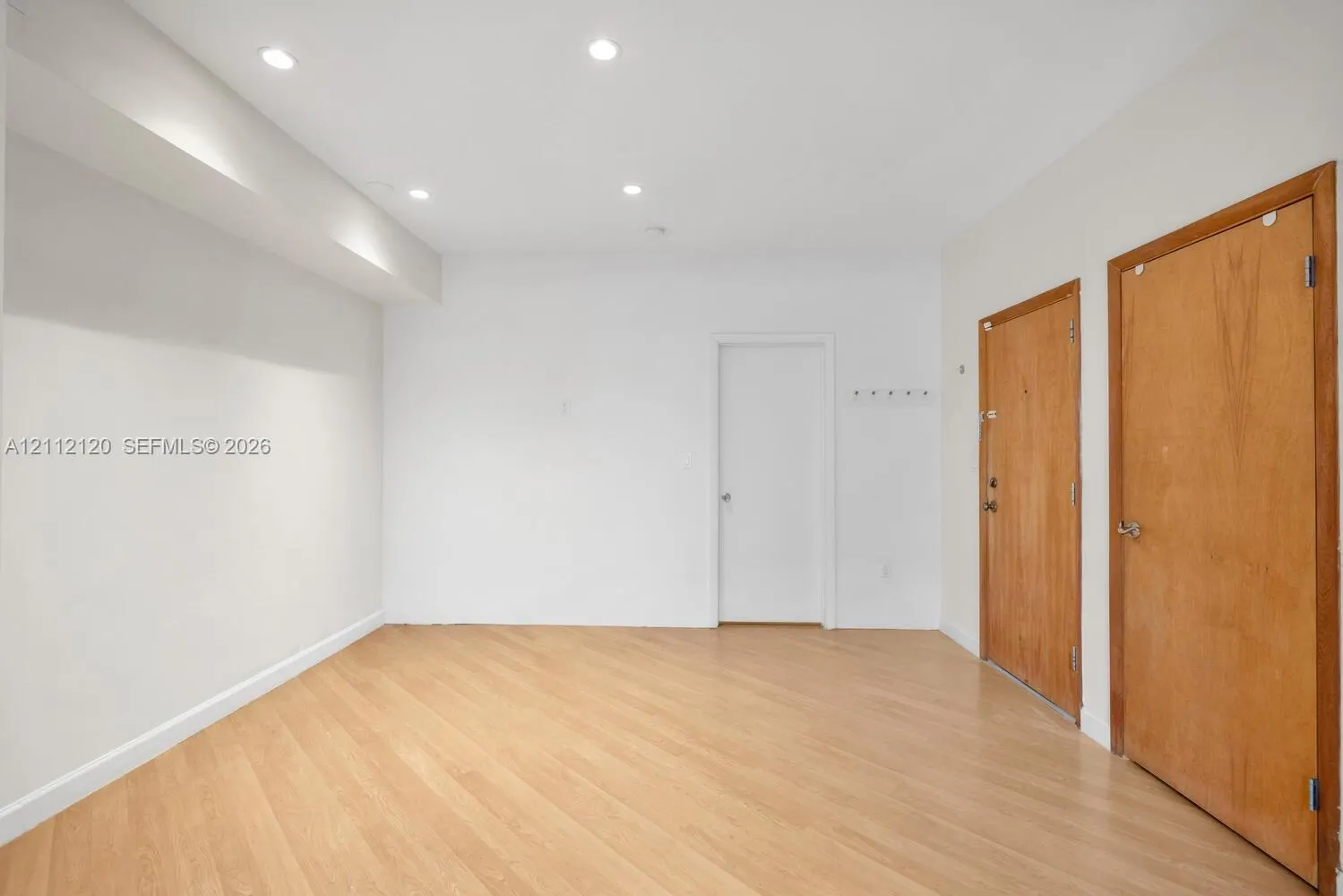 305 Jefferson Avenue #2