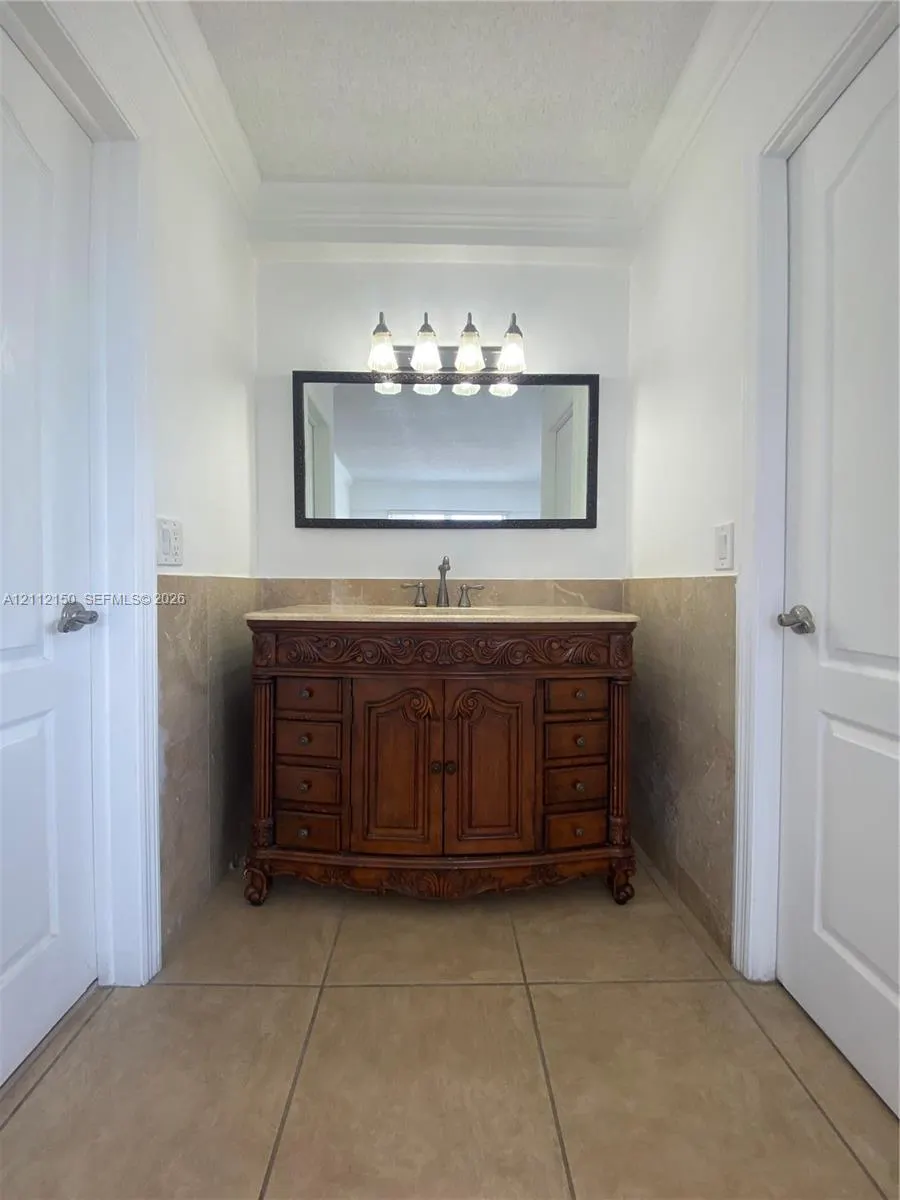 22 Salamanca Avenue #703
