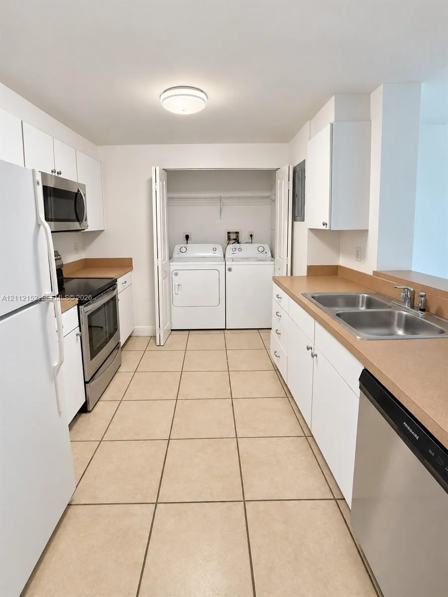 1250 S Miami Avenue #1104