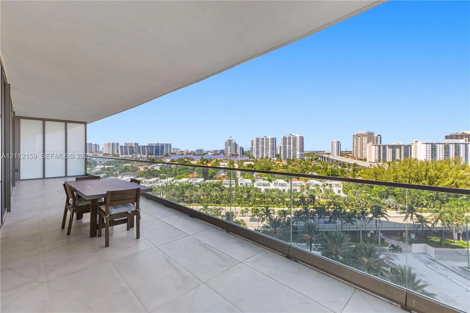 18975 Collins Avenue #802