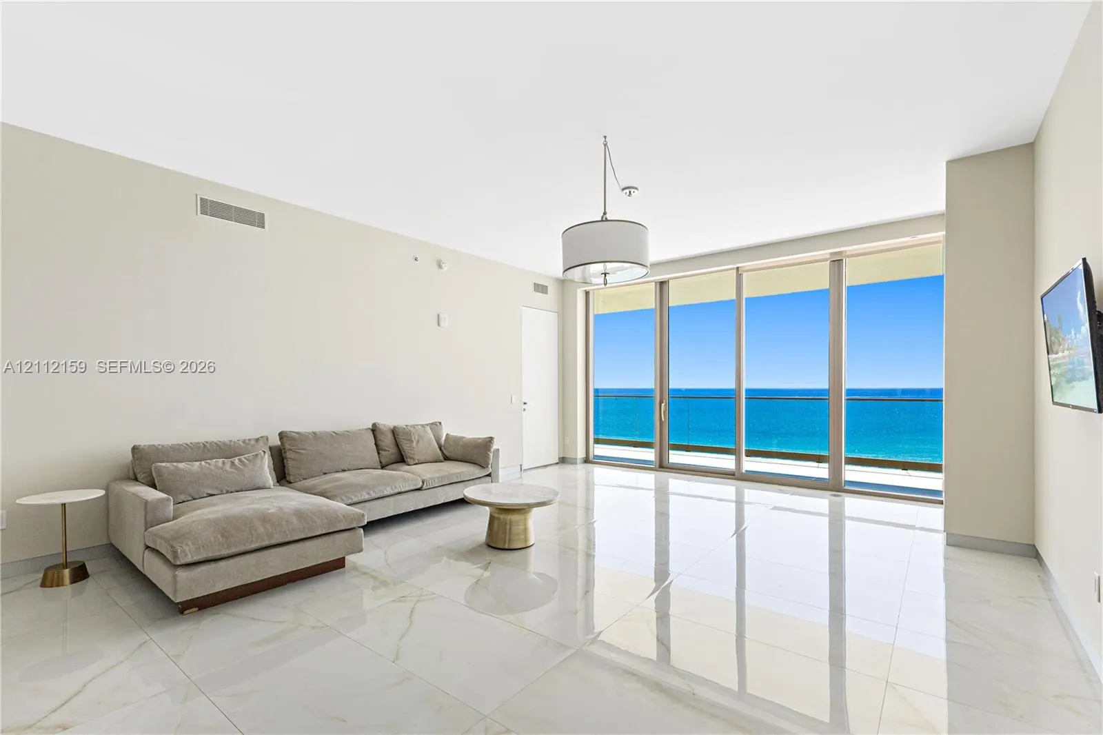 18975 Collins Avenue #802