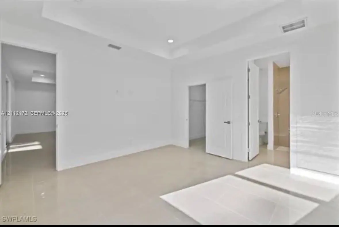 150 Bell Boulevard S