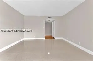 440 Lakeview Drive #103