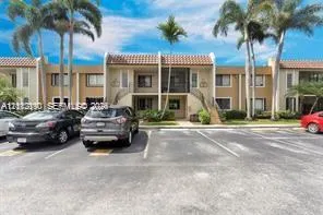 440 Lakeview Drive #103