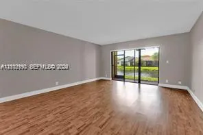 440 Lakeview Drive #103