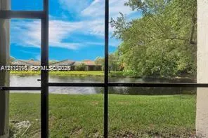 440 Lakeview Drive #103