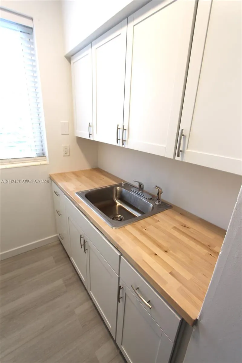 1115 Euclid Avenue #15